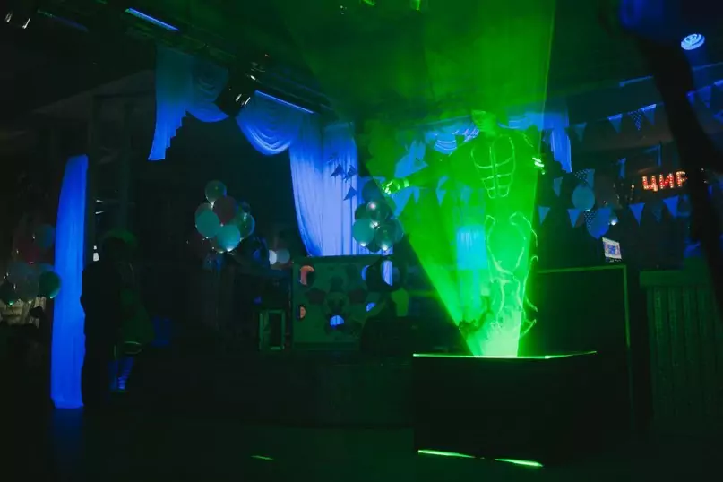 Laser Man Show — 写真 1