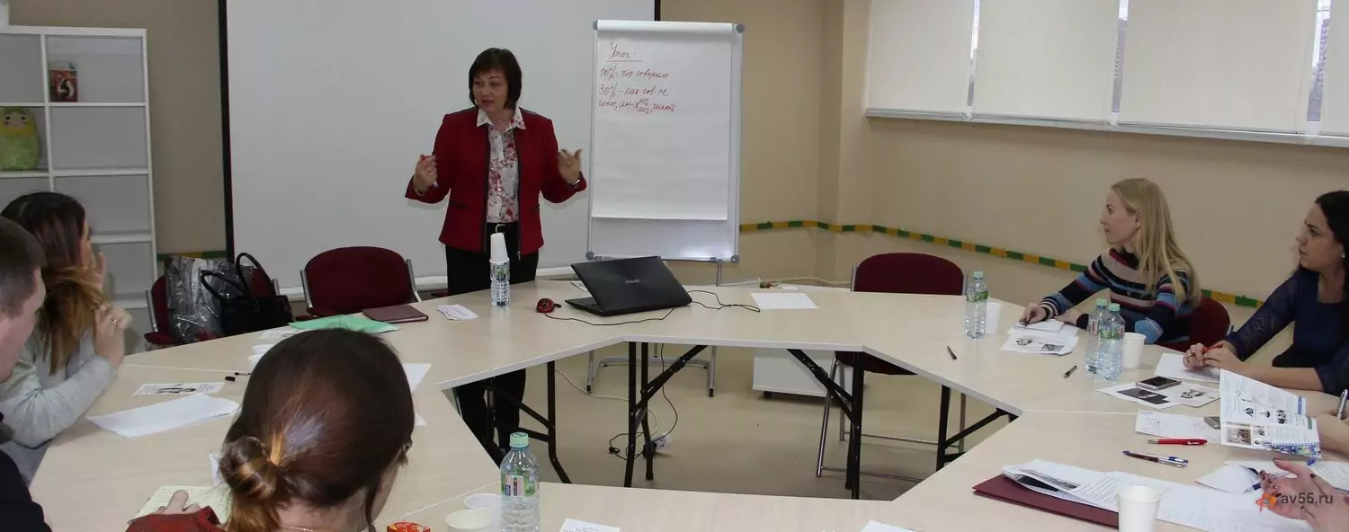 Conférenciers d'affaires à Saint-Pétersbourg