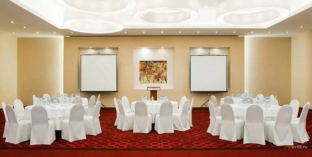 Lesnaya Safmar — Gran salón de banquetes — foto 1