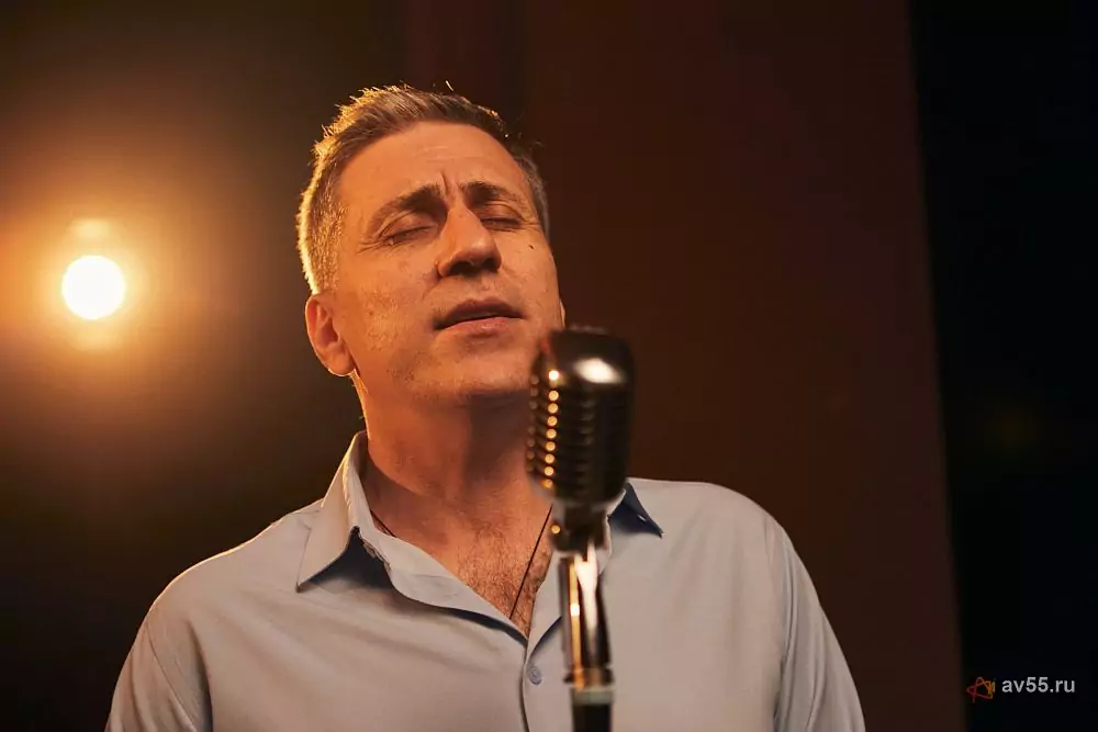 Вокалист Юрий Беккер — фото 1