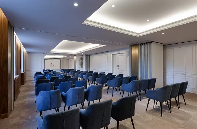 Moscow Marriott Imperial Plaza — Konferenzsaal „Paris + Wien + Moskau“