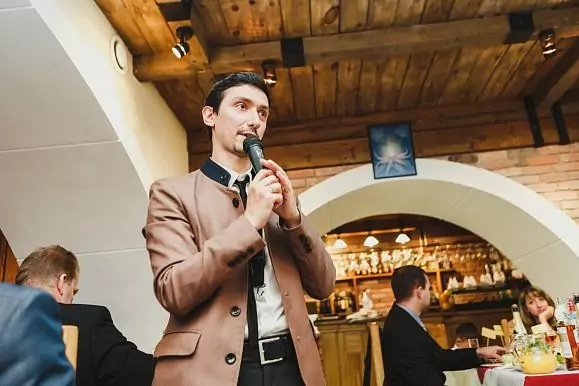 Saxophonist and host David Safaryan