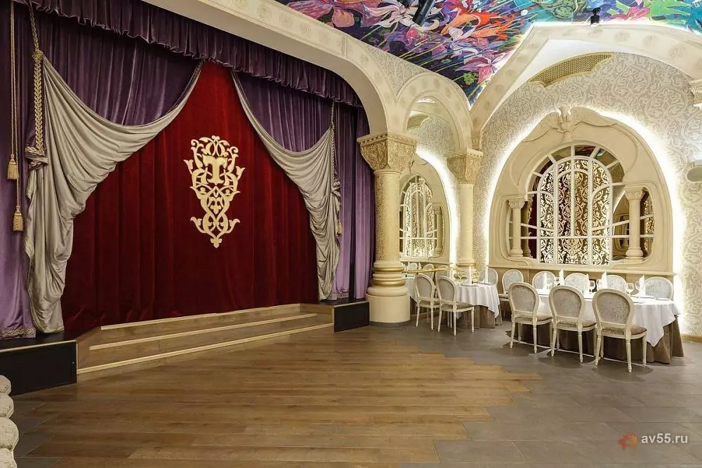 Restaurante «Troika» — Sala principal — foto 1