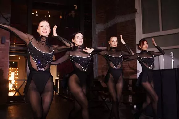 AURA Show Ballet