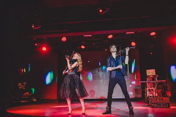 Show duet "IVNING"