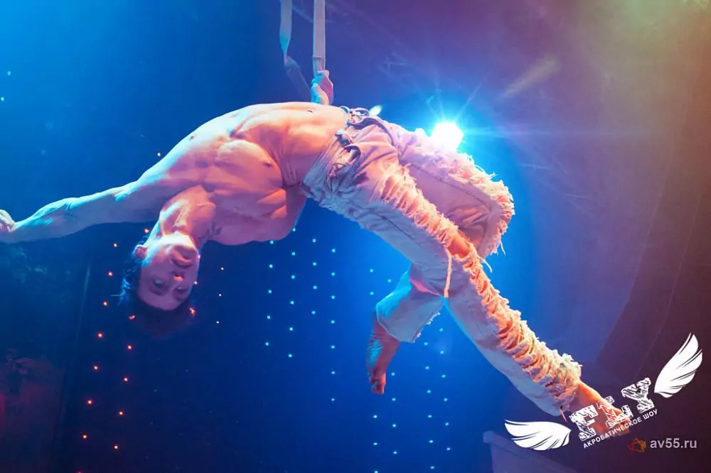 Spectacle acrobatique « FLY » — photo 1