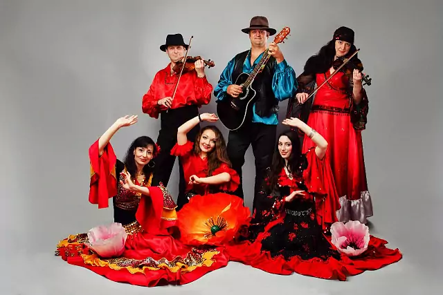 Gypsy ensemble "Granat"