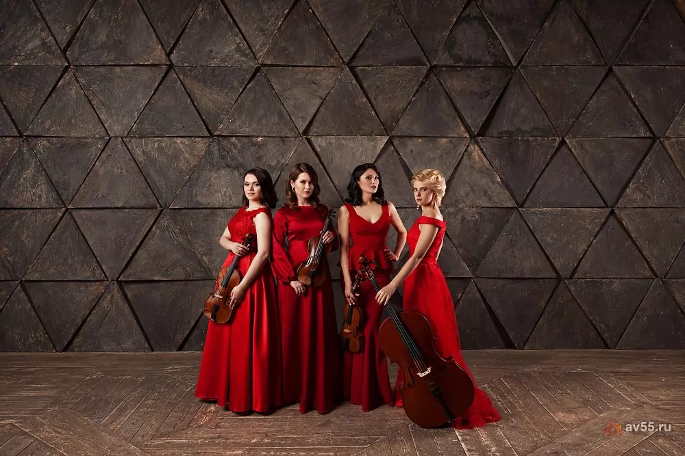 Asiya Abdrakhmanova and the Main Strings show — photo 1