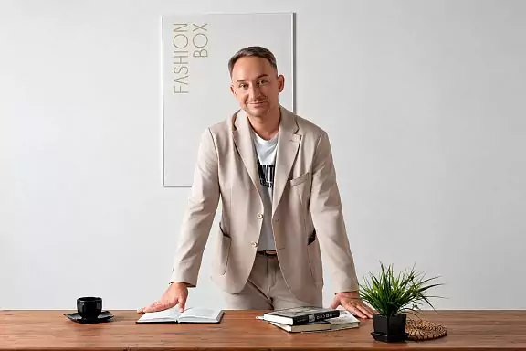 Simultaneous interpreter Artyom Feshin
