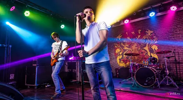 Le groupe "Direct Live"