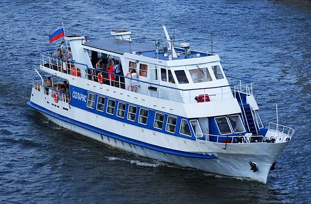 RED BOAT — Теплоход Соларис