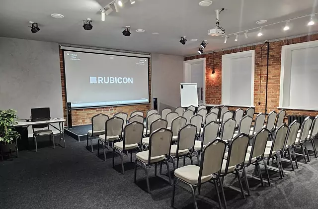 Rubicon — Konferenzsaal für bis zu 60 Personen im Zentrum von St. Petersburg