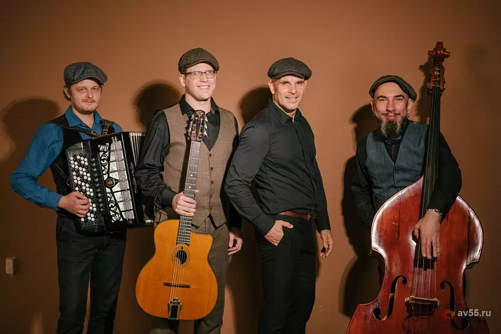 « Domino Quartet » — photo 1
