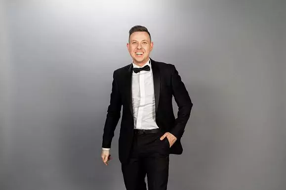 Host Yuri Makarov