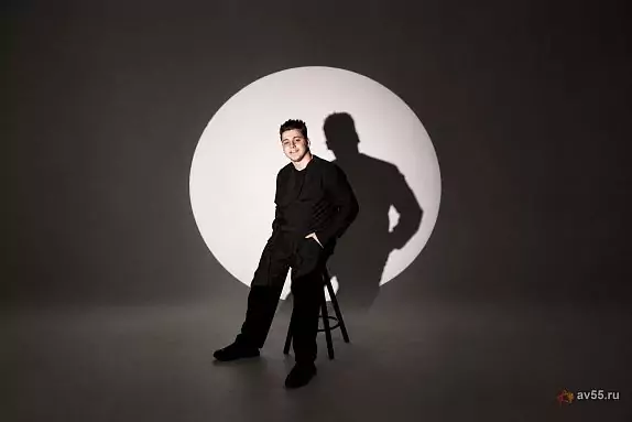 İllüzyonist Daniil Baginskiy
