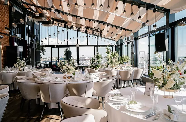 Hôtel «Vvedenski» — Restaurant NEVESOMOST