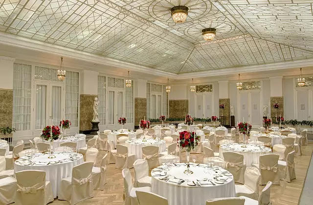 Hotel „Astoria“ — Saal „Wintergarten“