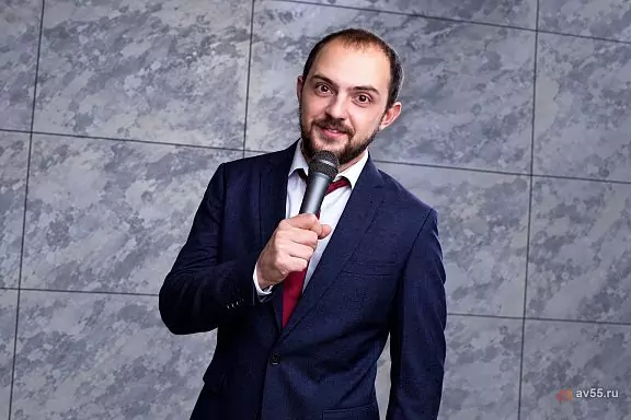 Host Alexander Moiseev