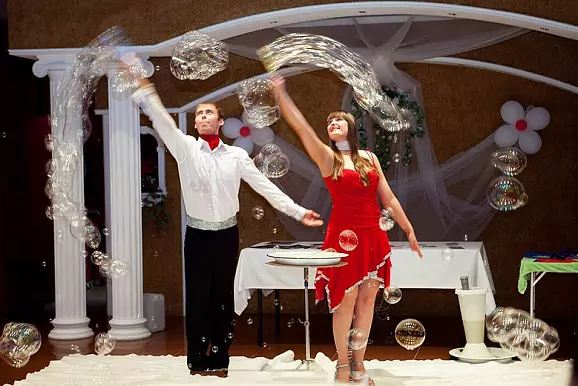 Soap bubble show