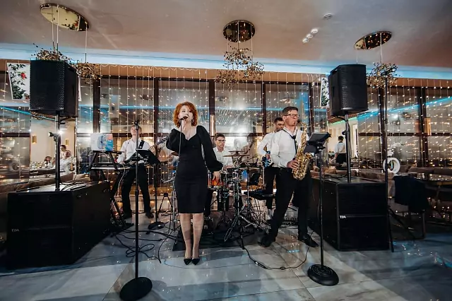 Cover band «VINYL»
