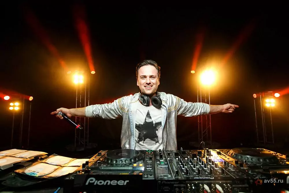 DJ Artemiy Zolotov — photo 1