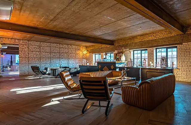 LOFT HALL #7 — Meerson Hall