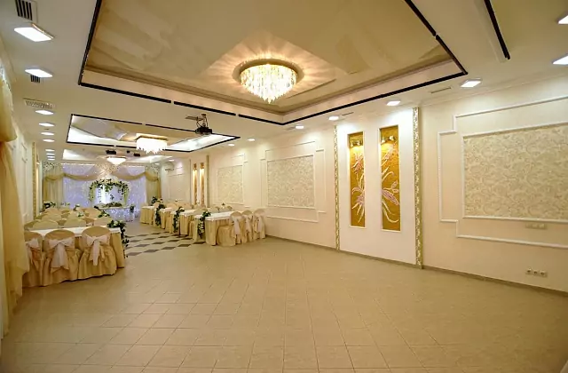 Laguna — Aydınlık Salon