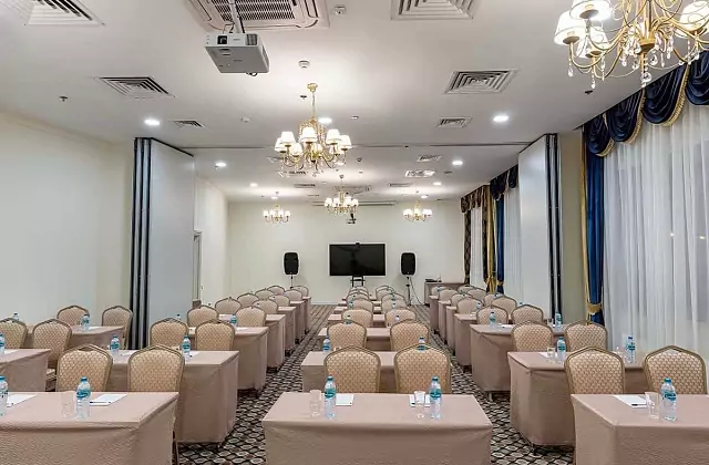 Hotel Milan — "Verdi-Bellini" Transformer Hall