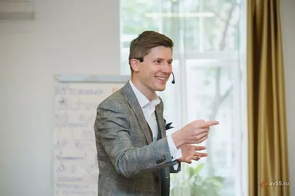 Спикер по лидерству и управлению Василий Бочкарев