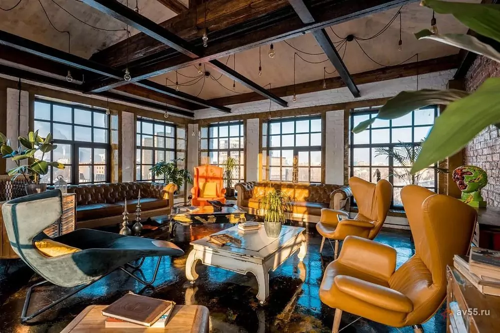 LOFT HALL #3 — Sky — Foto 1