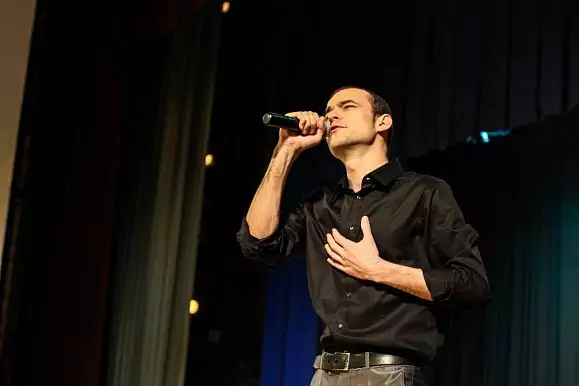 Vocalist Alexander Kotenko