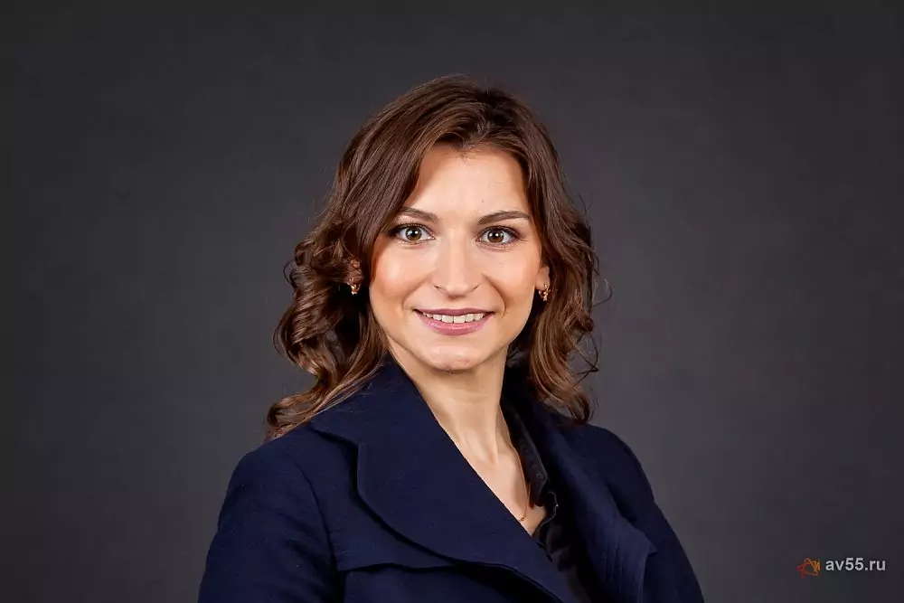 Simultaneous interpreter Elena Petrova — photo 1
