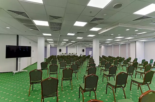 Izmaylovo «Alfa» — Dönüştürülebilir salon