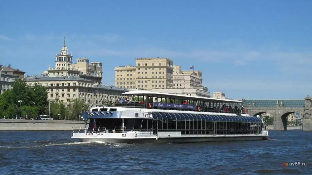 River Palace ship — photo 1
