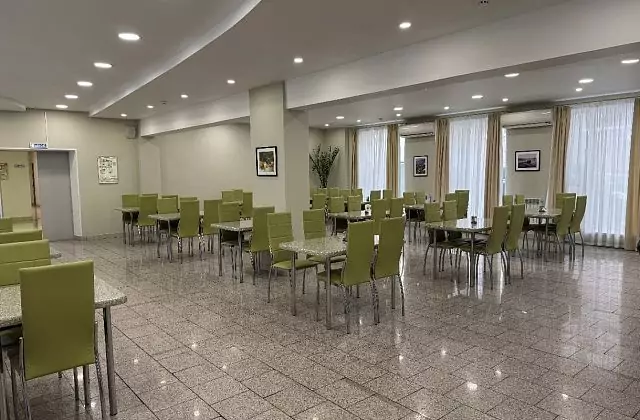 UMC GO et ChS — Salle de banquet « Zelyony »