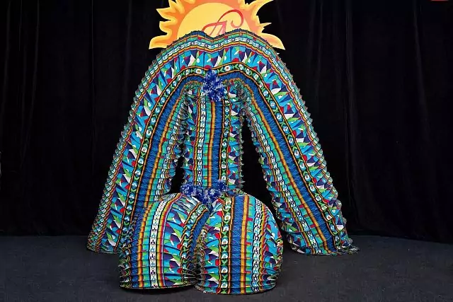 «管道人»秀（Slinky）
