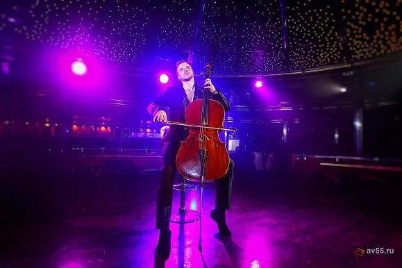 Cellist Vadim Luchezarny