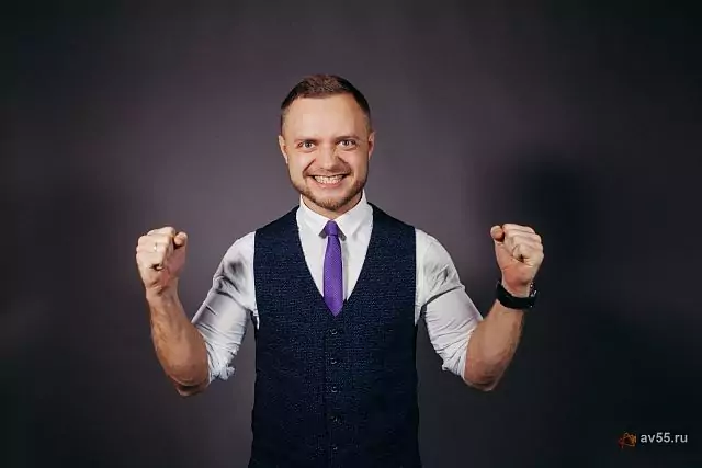 Moderador de sesiones estratégicas Evgeny Lupinos