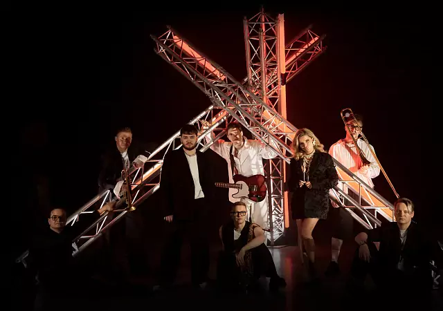 翻唱乐队“True Party Band”