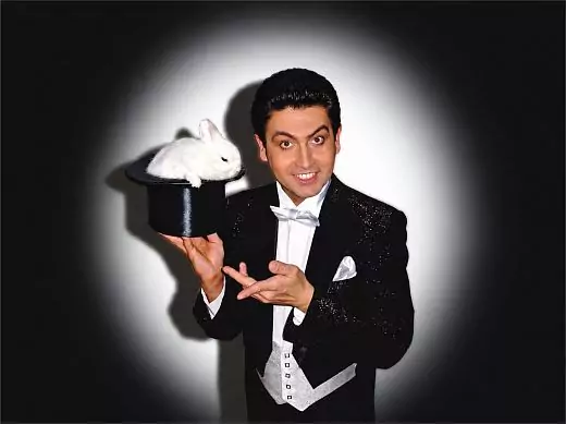 Illusionist magician Andrey Lavinsky