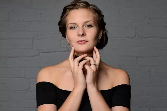 Aktris Anna İşmeyeva