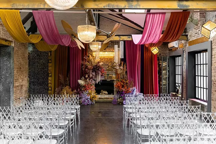 Venues for 100 people in Moscow
