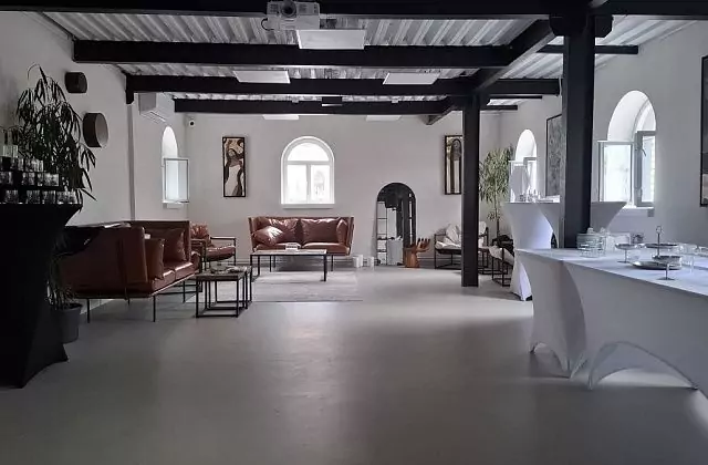 Strata Loft