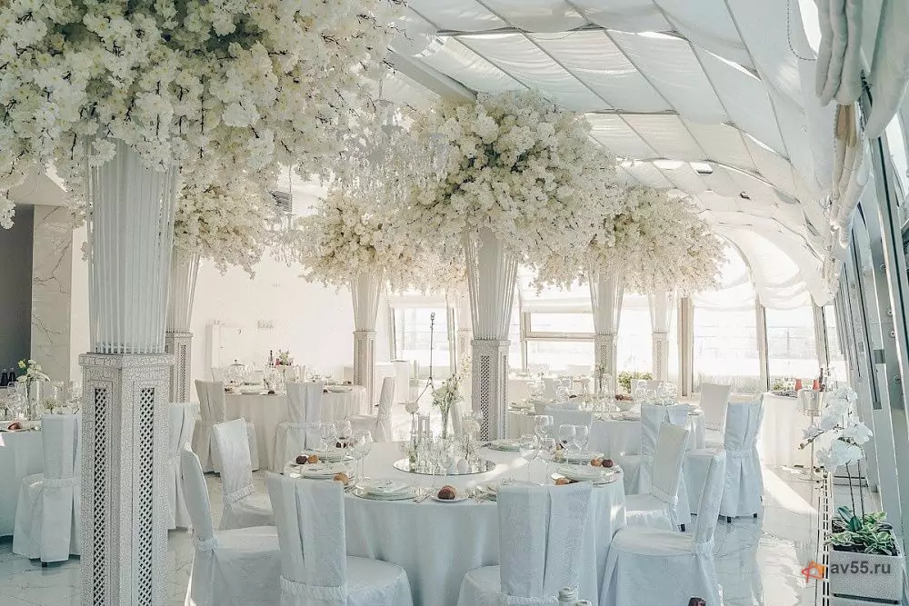Golden Ring Hotel — 'Winter Garden' Restaurant — photo 1