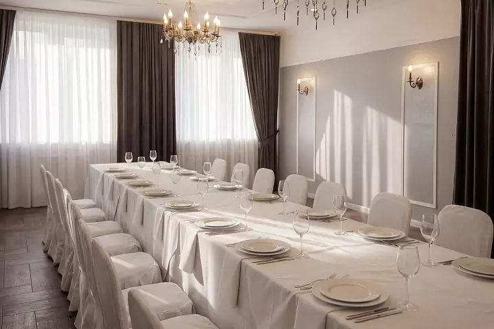 Espaces pour 20 personnes à Omsk