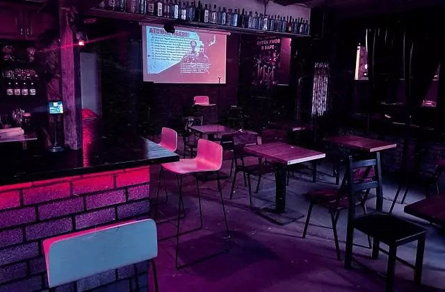 Bar 4 papağan
