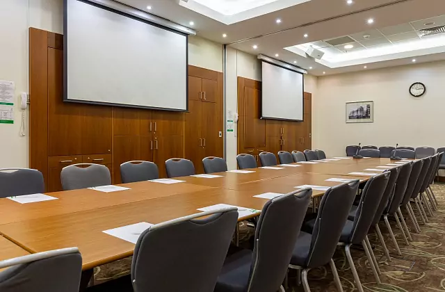 Holiday Inn Moskova Sokolniki — «Okhotny Ryad» Salonu