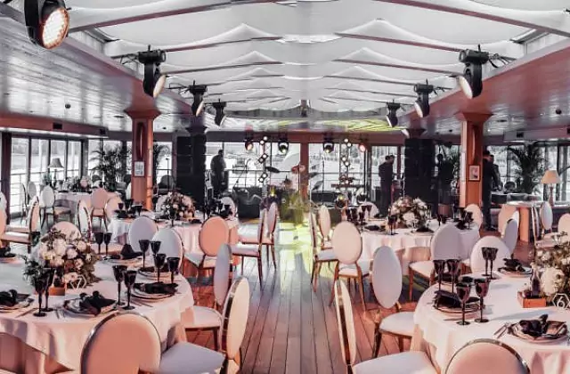 YACHT EVENT — Chaika