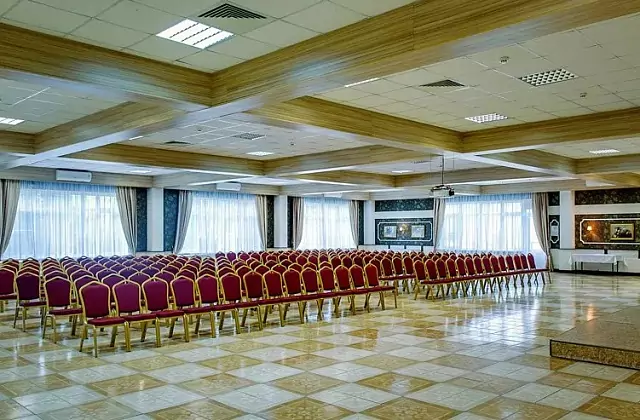 Iakhonty Noginsk — salle « Giatsint »