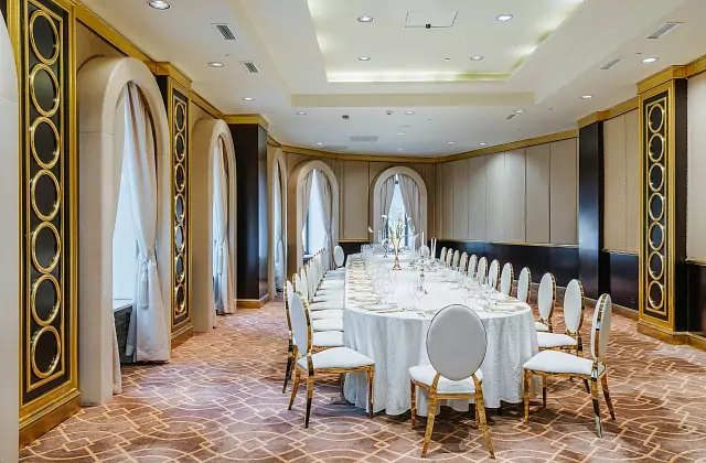 The St. Regis Moscou Nikolskaya — Salle « Vasnetsov »